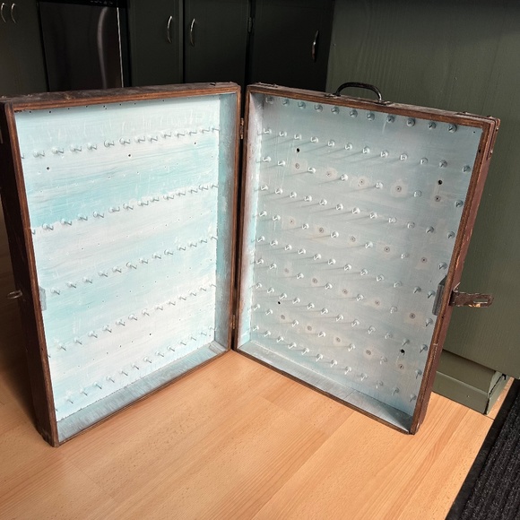 Vintage Wood Locksmiths Key Cabinet / Box - Picture 4 of 11